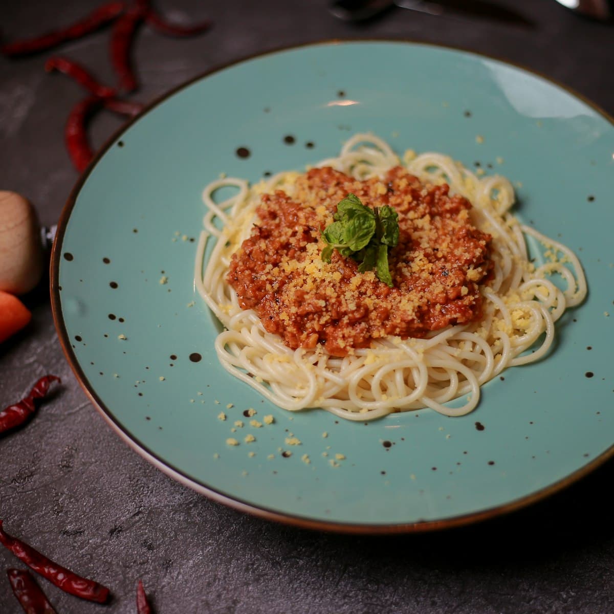 Mì Ý sốt bò bằm